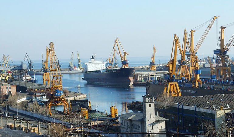 Black_Sea_Port_Constanta_opt